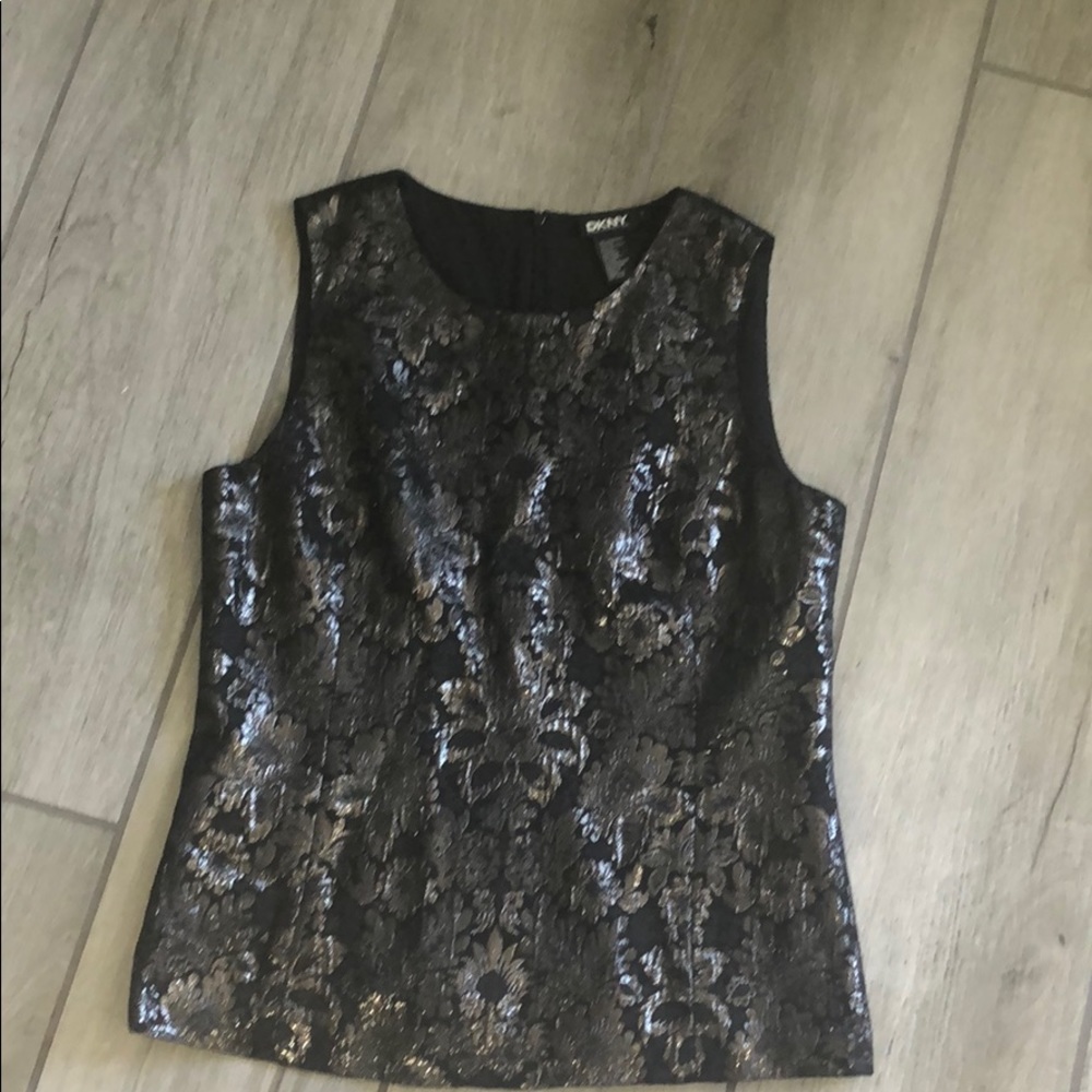 Dkny evening top in black.